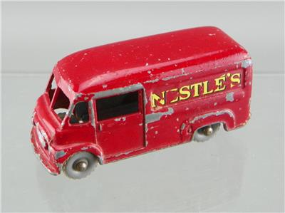Vintage 1959 Matchbox Lesney 69A Diecast Nestle's Commer 30 CWT