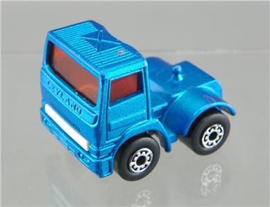 1152351296_tp.jpg