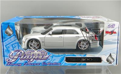 1/18 マイスト クライスラー 300C HEMI