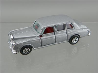 Vintage 1980's Yatming 1051 Diecast 1/64 Silver Phantom VI
