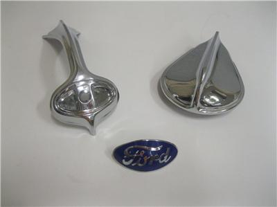 1934 Ford grille ornament