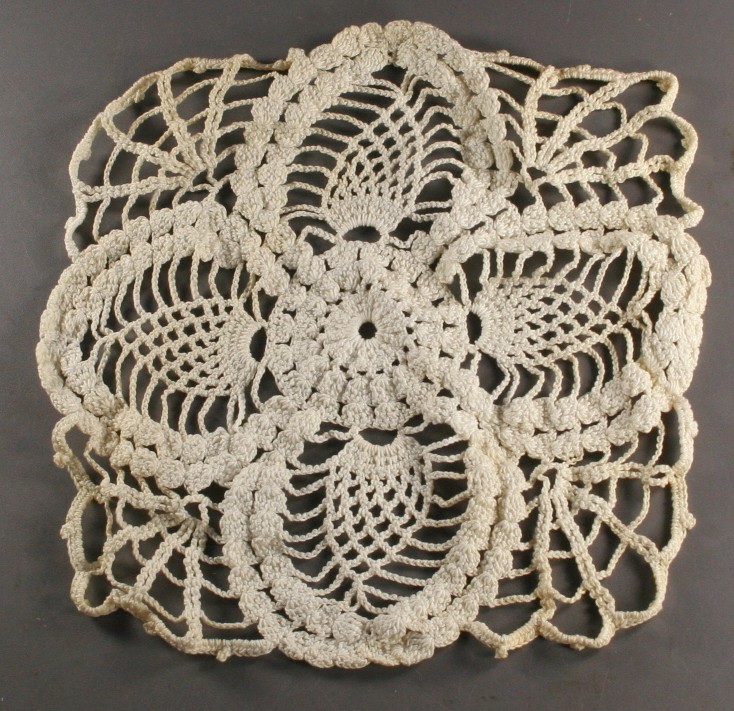 How to Crochet Doilies.