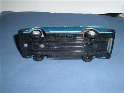 DINKY VOLVO 265 DL ESTATE - IN USED CONDITION - VINTAGE - 5.5
