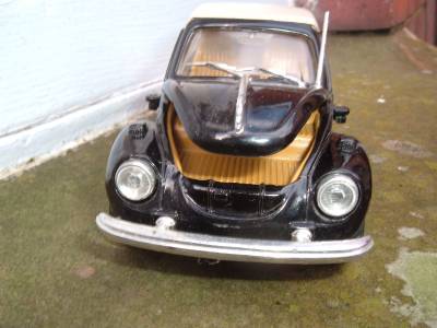 POLISTIL VOLKSWAGEN 1303 CABRIOLET 1/25 IN LOVELY BLACK