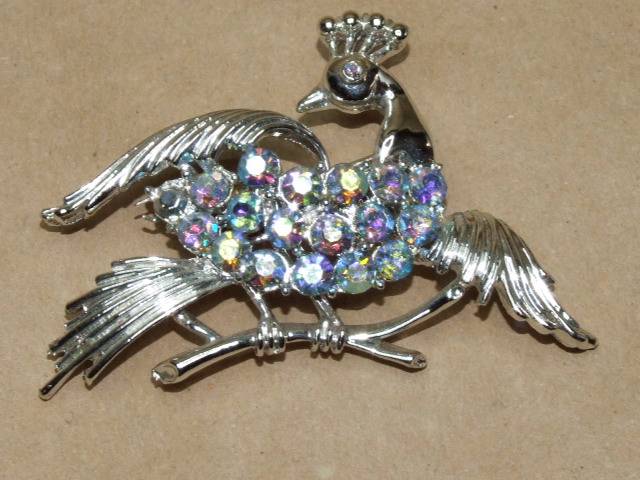 Peacock Brooches Vintage 10