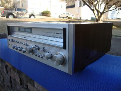 Awesome Sanyo JCX-2600K Stereo AM/FM Receiver (1978