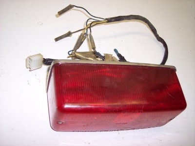 76 78 79 81 YAMAHA XS1100 XS 1100 850 750 500 400 RD XS750 TAIL LIGHT