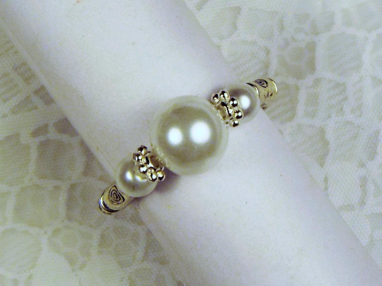 CYNTHIA LYNN "TRILLIZOS" VIDRIO SIMULADO IMITACIÓN PERLA PLATA ANILLOS ELÁSTICOS 28 CLRS! - Imagen 2 de 29