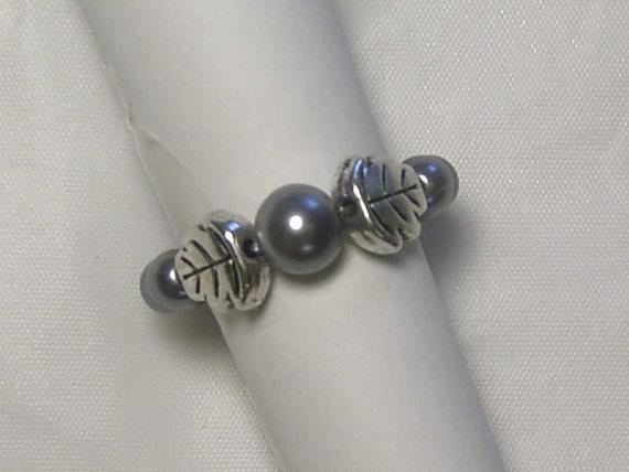 CYNTHIA LYNN "AUTUMN PEARLS" SILVER LEAF & GLASS PEARL STRETCH RING - 12 COLORS - Picture 4 of 13