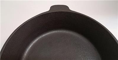 Wagner's 1891 Original Cast Iron Cookware 10 1/2 Inch Chicken