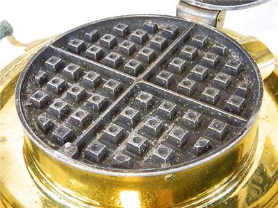 bill bowerman waffle iron