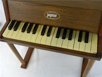 Vintage JAYMAR 25 Key child's Upright toy Piano Wooden Mid-Century