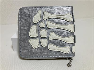 kapital BONE HAND ZIP ウォレット Kapital THUMB-UP BONE HAND ZIP Mini Wallet | Black | Canoe Club