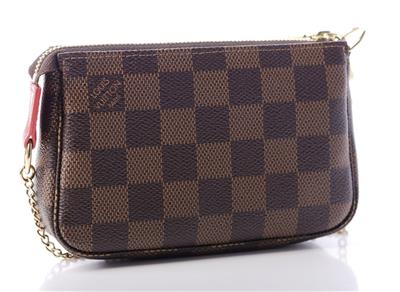 【希少】LOUIS VUITTON Damier Ebene Pochette Melville Vintage LOUIS VUITTON Damier Ebene Pochette Melville 1543916