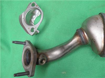 12622978 Gm Catalytic Converter Exhaust 04 07 Cadillac Srx