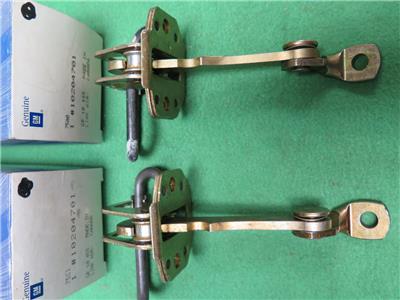 10204701 Gm Front 2 Door Link Asm Hinge 88 96 Regal