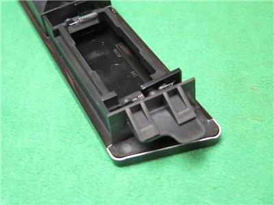 12536052 Gm Rh Rear Door Arm Rest Switch Trim Plate 92 99