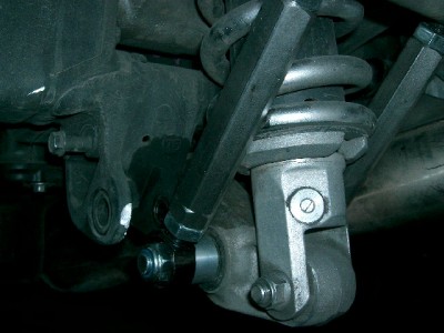 rinkページ adidas Dresses the ZX8000 in Court Green and Screaming Pink