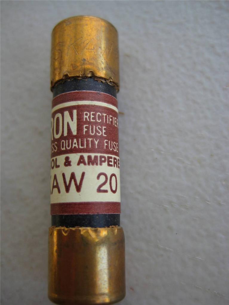 1x fusible de acción rápida BUSSMANN KAW 5 15 o 20 AMPS 130VAC ""DE LOTE ANTIGUO"" - Imagen 4 de 5