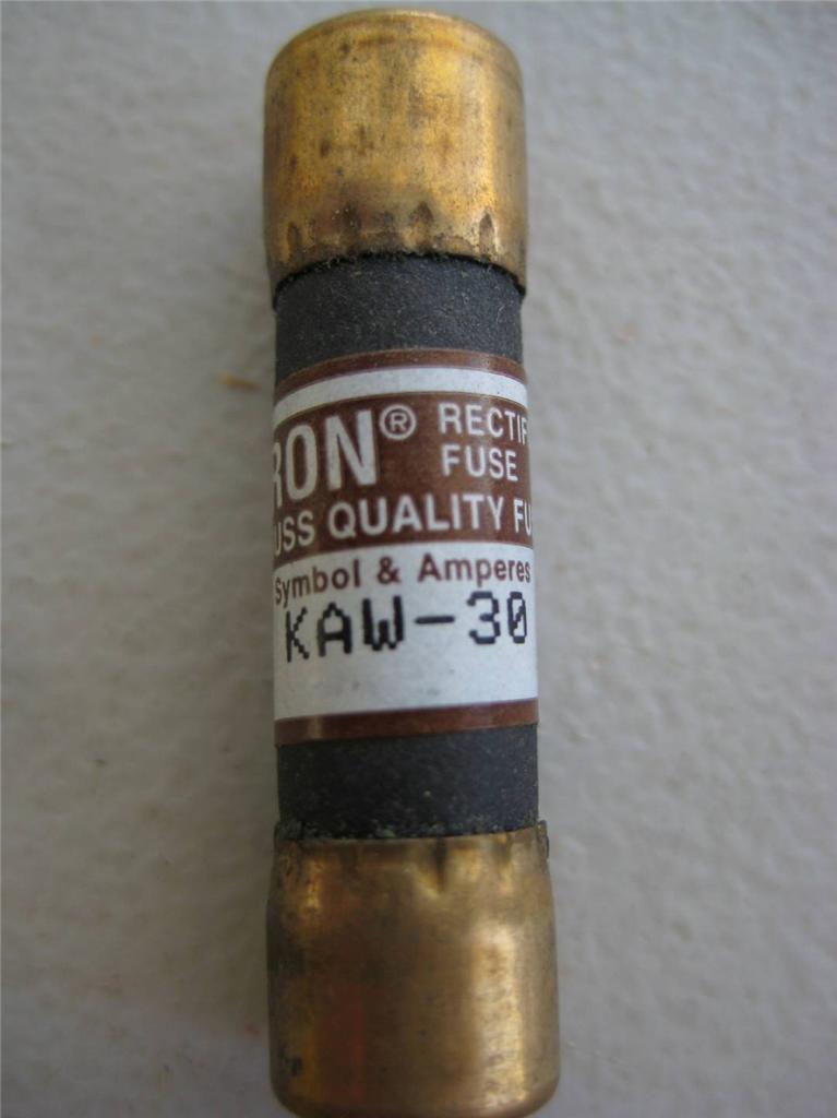 1x fusible de acción rápida BUSSMANN KAW 5 15 o 20 AMPS 130VAC ""DE LOTE ANTIGUO"" - Imagen 5 de 5