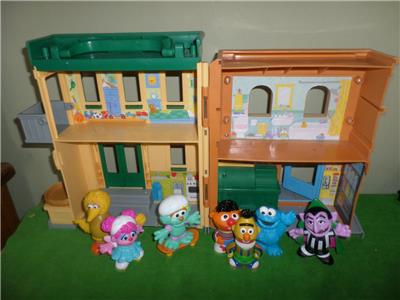 sesame street neighborhood playset
