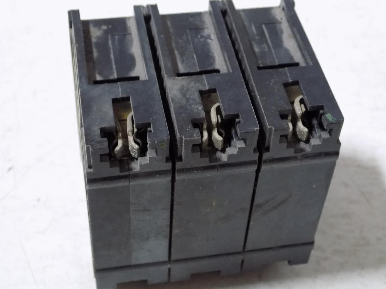 GTE SYLVANIA 60AMP 3 POLE C24 CIRCUIT BREAKER eBay