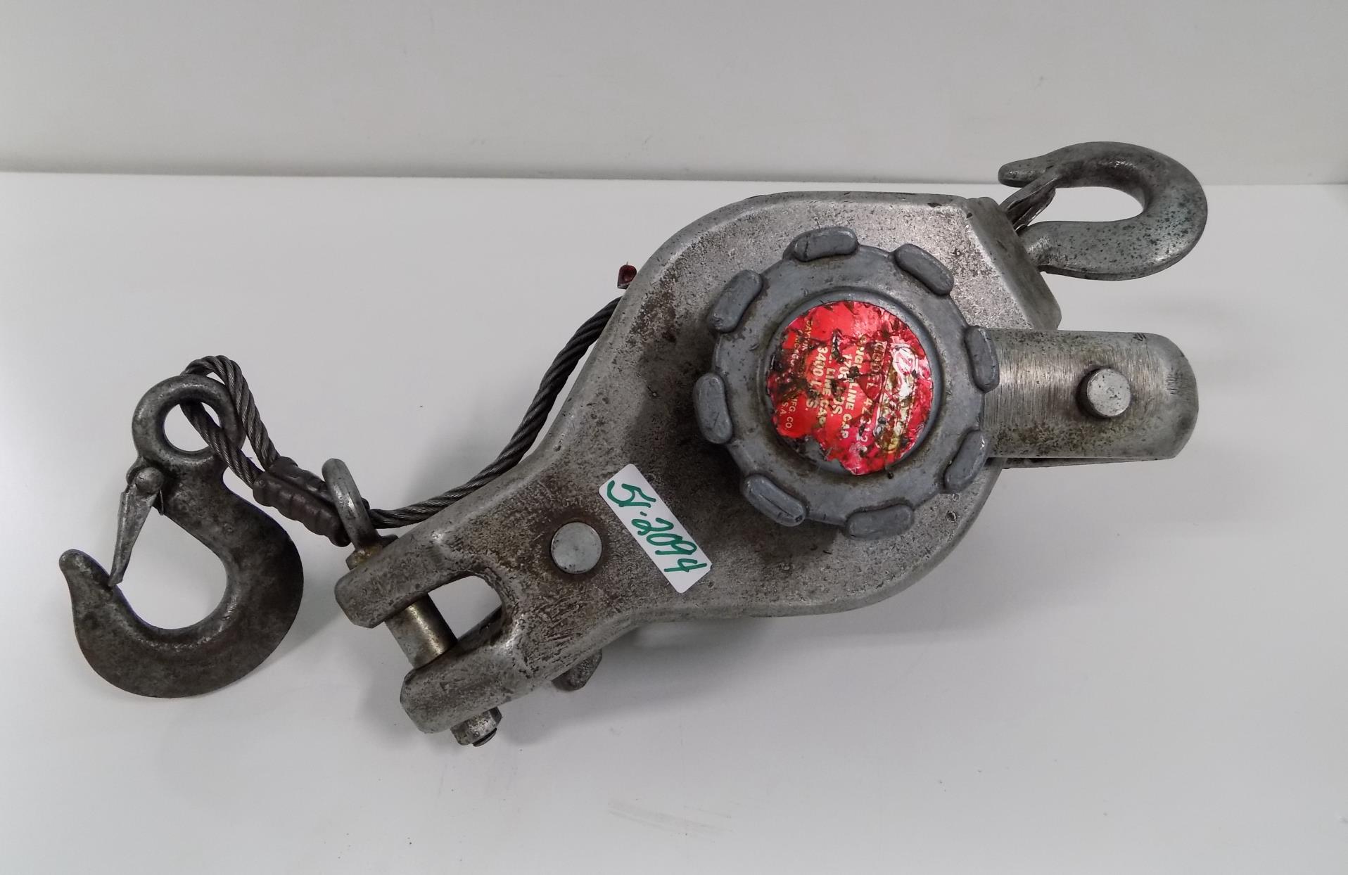 DAYTON 1700/3400 CAPACITY WIRE ROPE RATCHET PULLER WINCH 4Z312 eBay