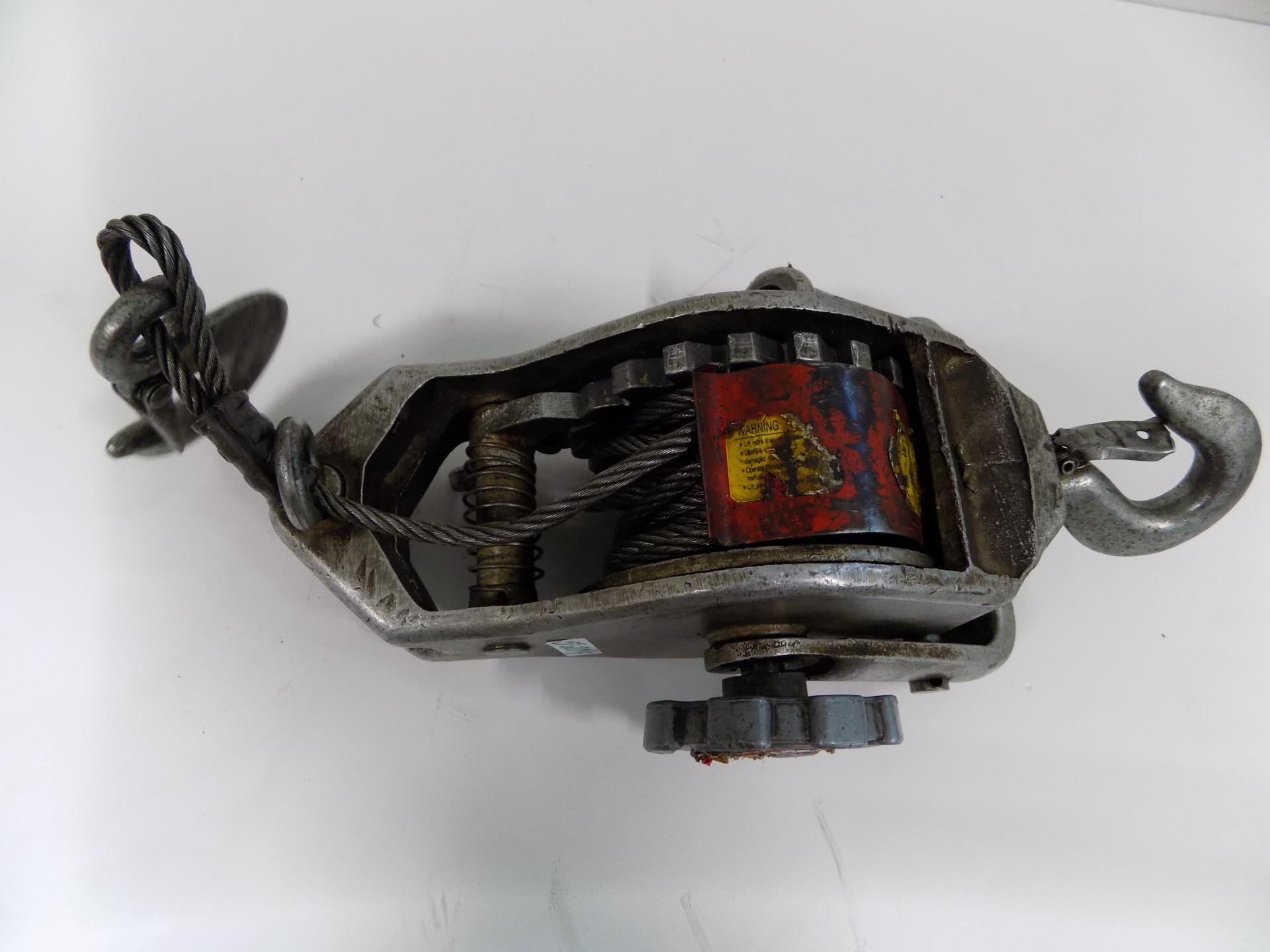 DAYTON 1700/3400 CAPACITY WIRE ROPE RATCHET PULLER WINCH 4Z312 eBay