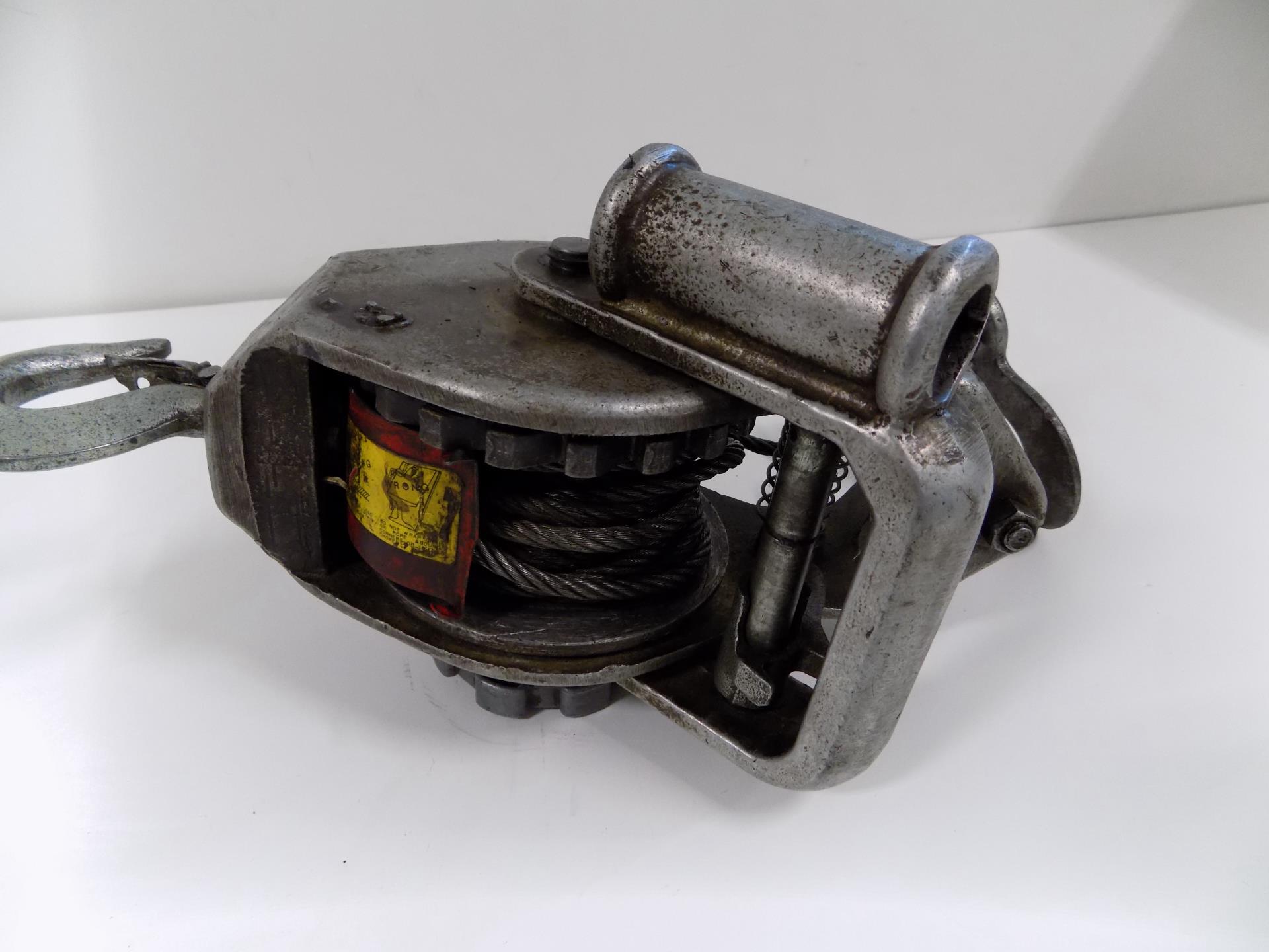 DAYTON 1700/3400 CAPACITY WIRE ROPE RATCHET PULLER WINCH 4Z312 eBay