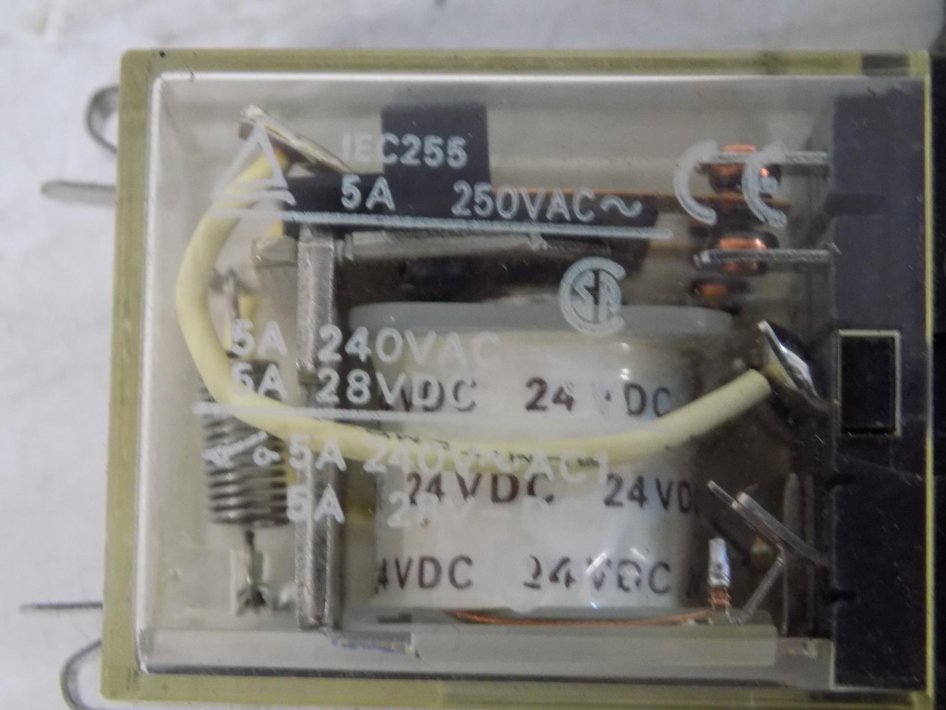 Omron 24vdc Relay My2 W 7amp Base 2968yt