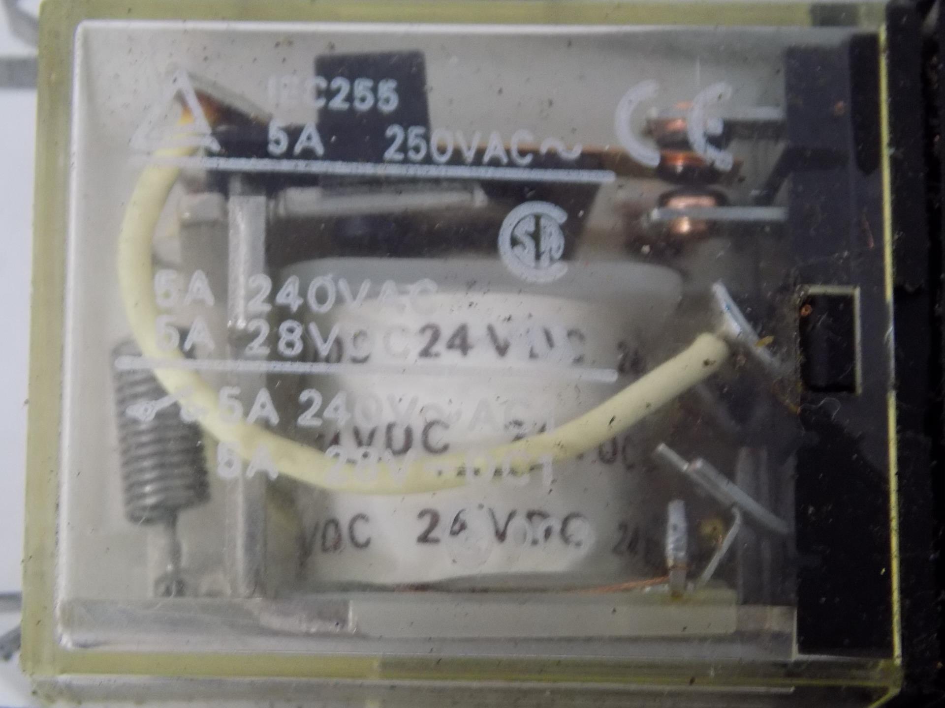 Omron 24vdc Relay My2 W 7amp Base 1678yt