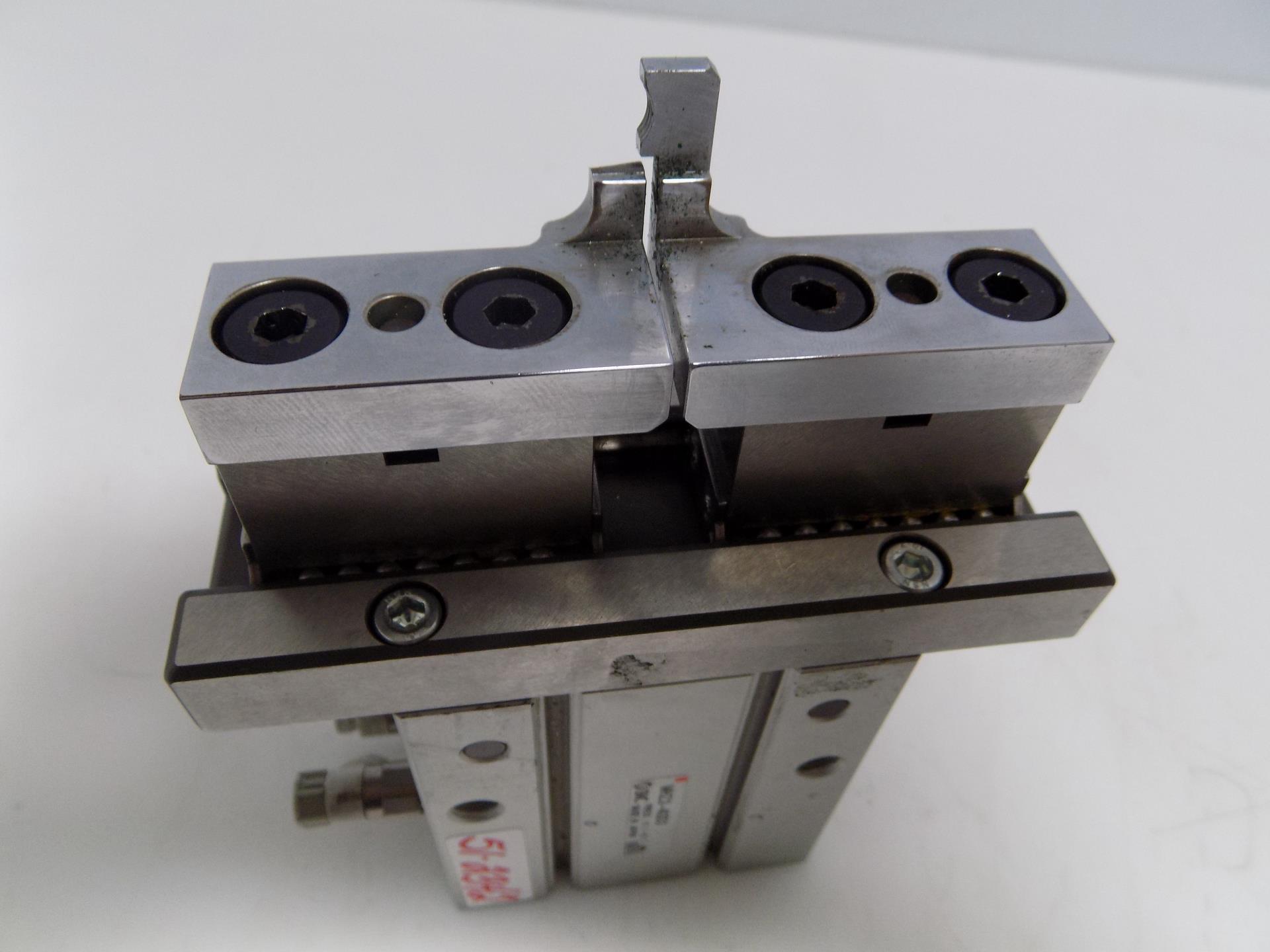 SMC GRIPPER FINGER CYLINDER MHZ240D3 eBay