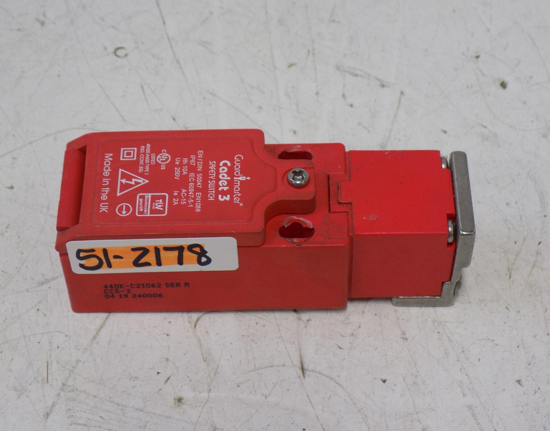 ALLEN BRADLEY GUARDMASTER CADET 3 SAFETY SWITCH 440KC21062 SERIES A eBay
