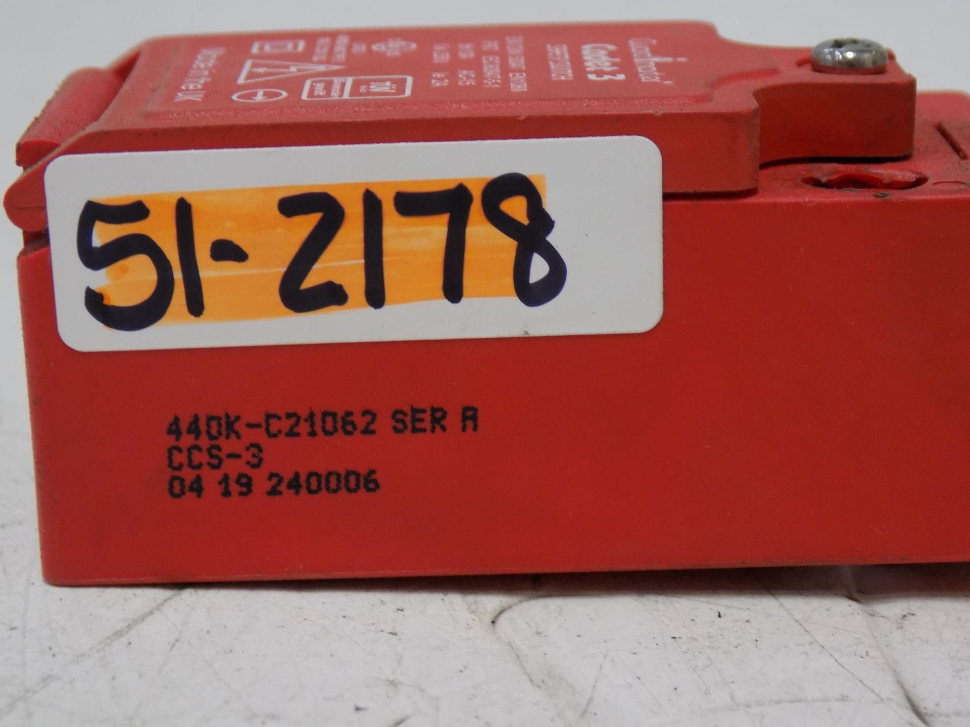 ALLEN BRADLEY GUARDMASTER CADET 3 SAFETY SWITCH 440KC21062 SERIES A