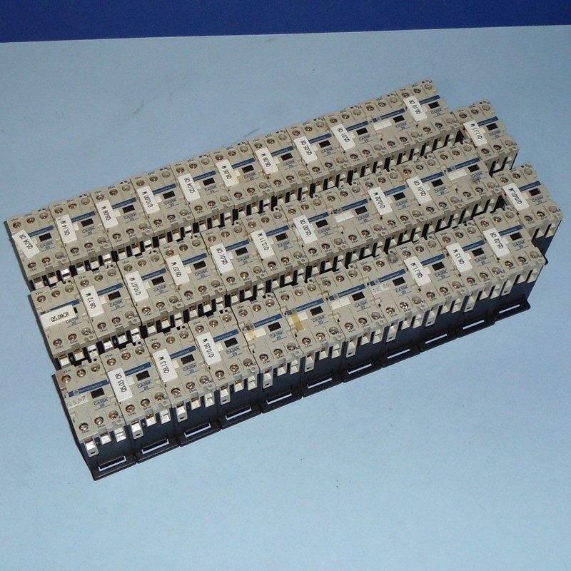 TELEMECANIQUE 24VDC COIL 10A CONTROL RELAY CA3SK20 W// LA4SKC1U *LOT OF 10* *PZF*