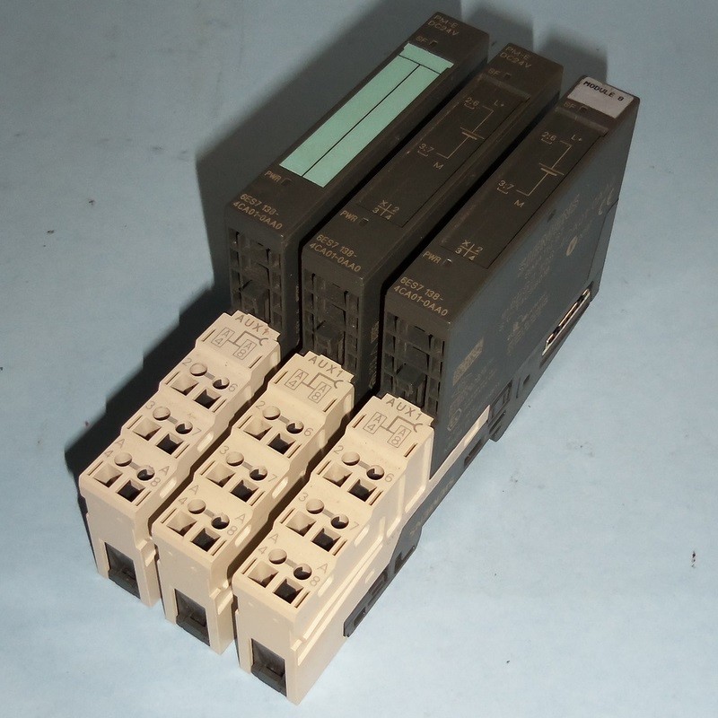 SIEMENS SIMATIC S7 POWER MODULE 6ES7 138-4CA01-0AA0 W// BASE TM-P15C23-A1