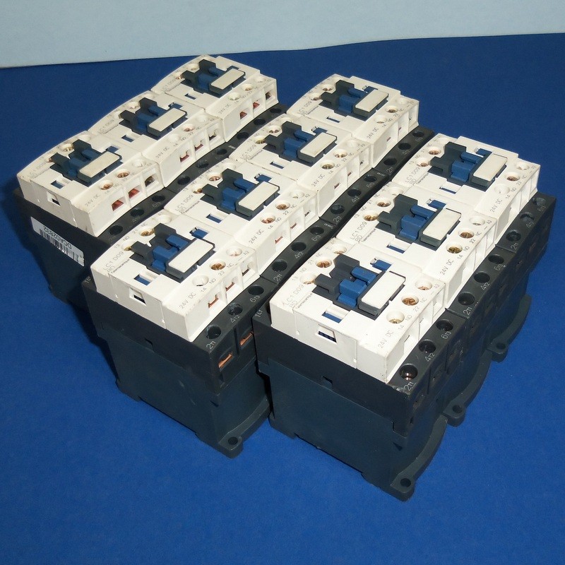 Telemecanique Square D Relay USED 24VDC CAD50 BD