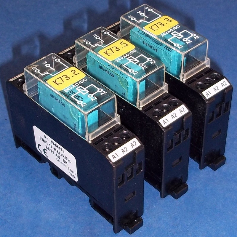 PHOENIX CONTACT 24VAC/DC RELAY MODULE EMG 17REL/KSR24/21 AU BK *LOT