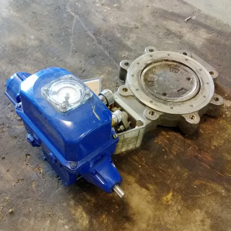 BERNARD CONTROLS ACTUATOR AT25MG02596022 W/ 8" VALVE 815L11 3600MT