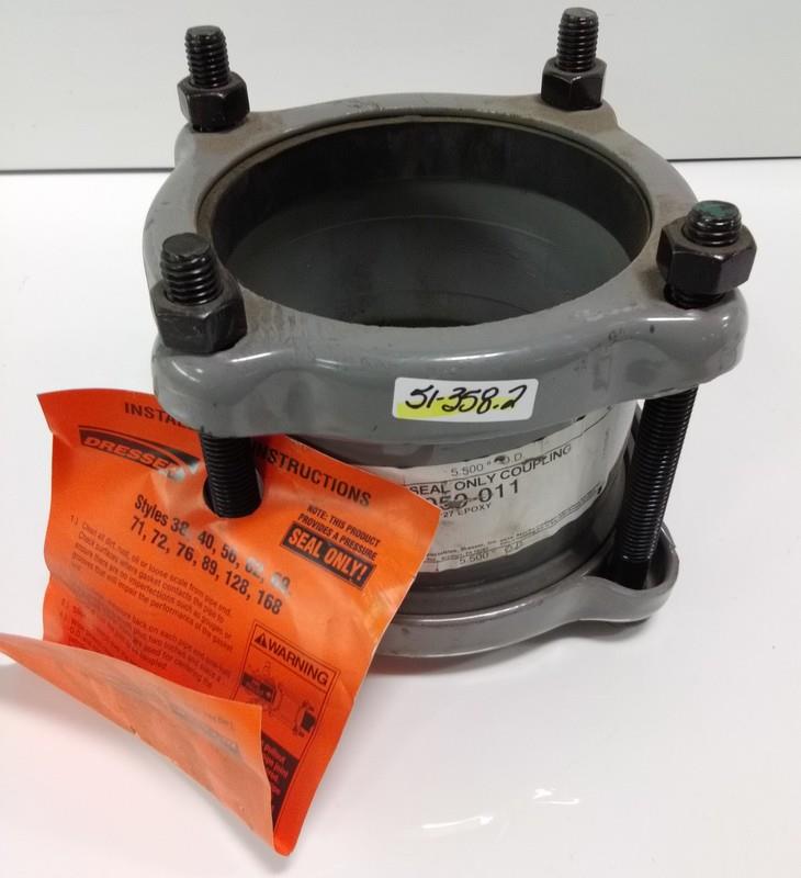 DRESSER STYLE 38 SEAL ONLY PIPE COUPLING 5.5" O.D. 00380050011 *PZB