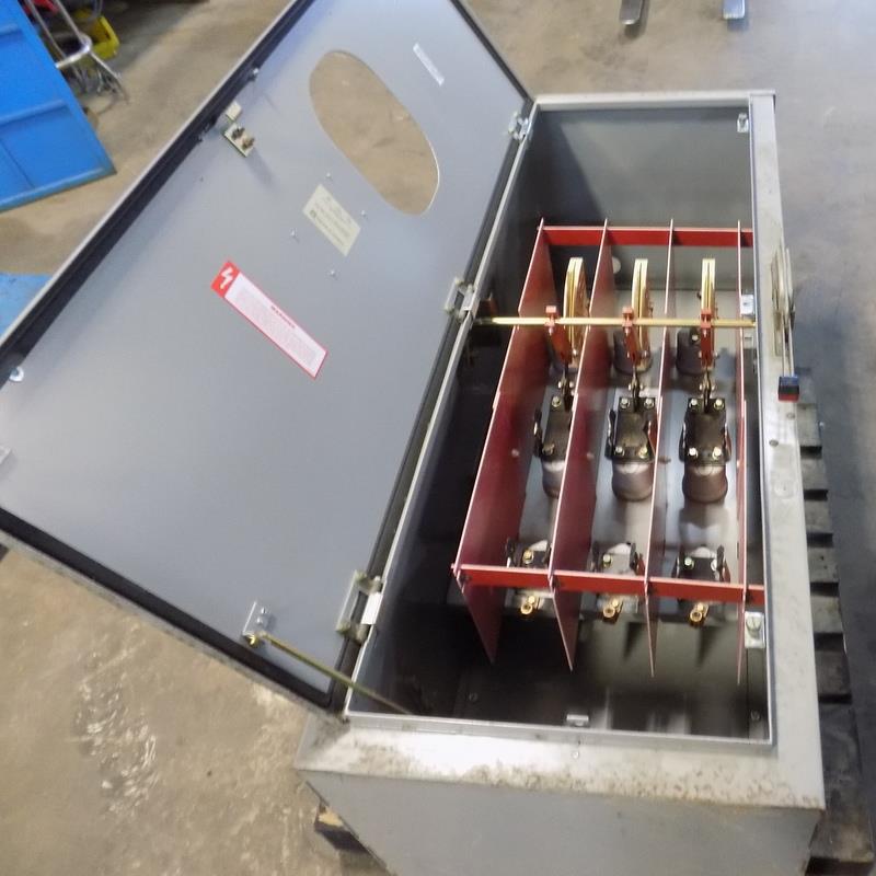 SQUARE D 5.5kW 200A MINIBREAK LOAD CURRENT INTERRUPTER SWITCH