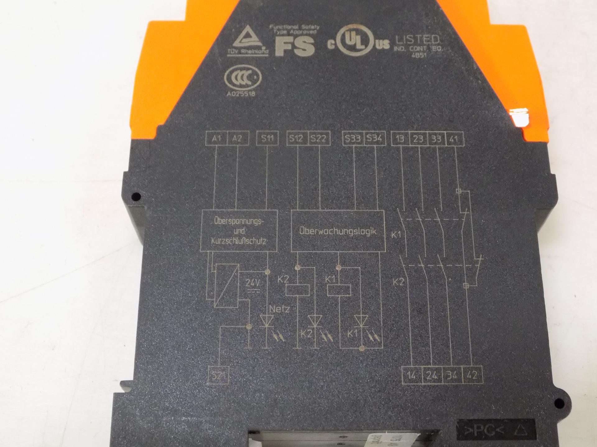 Safety Relays Relays E Dold LG5925 Safemaster Safety Relay 09C47TK