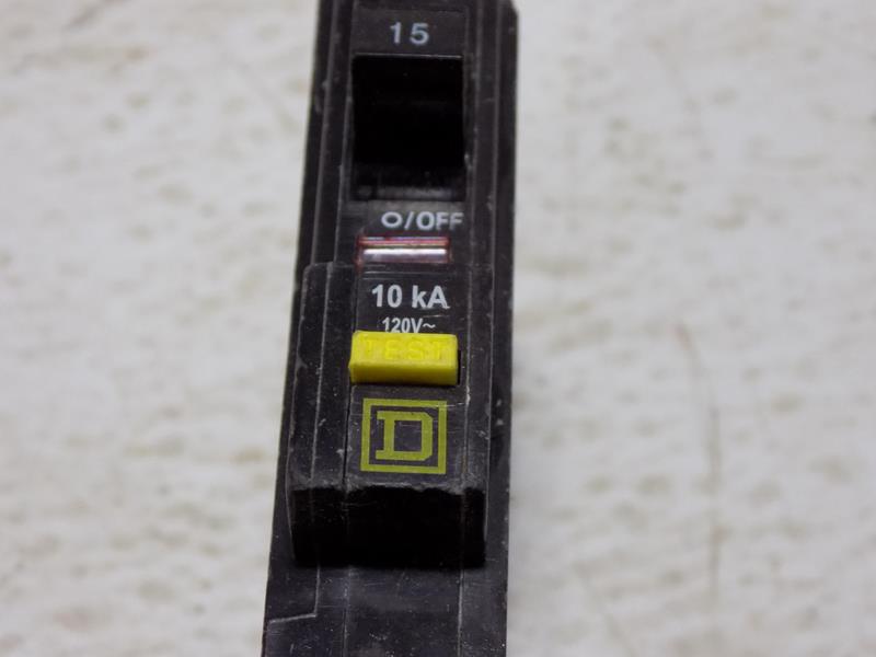 15 amp breaker with blue test button