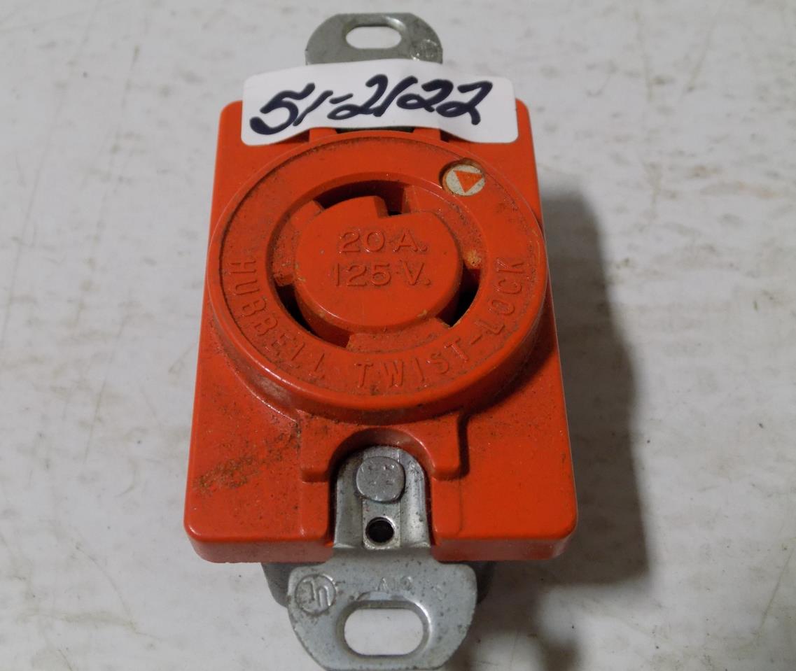 30A HUBBELL125V LOCKING RECEPTACLE CWL530R *NEW*