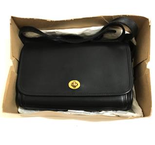 新品】コーチCOACH日本限定マネークリップジップウォレット財布