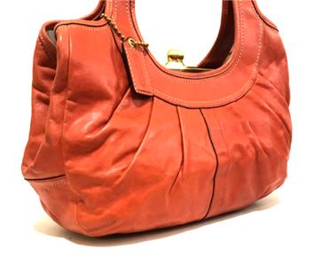 COACH VINTAGE BURNT ORANGE LEATHER PLEATED KISSLOCK FRAME TOTE BAG