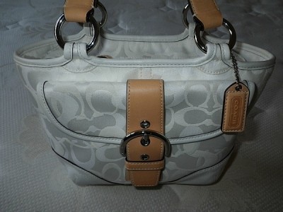 バッグ Coach Optic Signature mini Pouch White Coach Optic Signature mini Pouch White