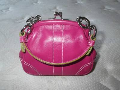 バッグ Coach signature kiss lock mini Bag rare s-l400.jpg