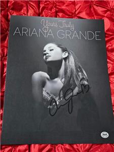 【直筆サイン】【未開封】【アメリカ限定】Ariana Grande ARIANA GRANDE HAND SIGNED AUTOGRAPHED 11x14 SUPER SEXY SINGER