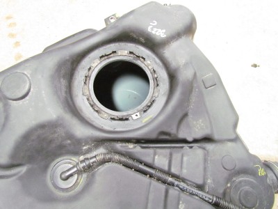 Diesel Fuel Gas Tank Vw Jetta Cr 09 11 Mk5 Sedan Oem